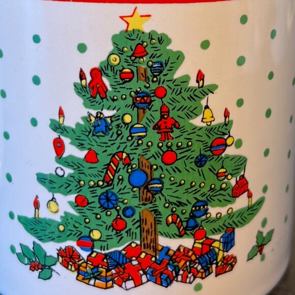 Lot of 4 Christmas Ceramic Mugs w/ Polka Dots ~ Santa Claus Snowman Holiday Tree - Picture 10 of 12